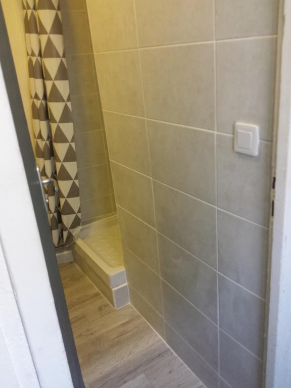 Studio Nimes Centre Δωμάτιο φωτογραφία